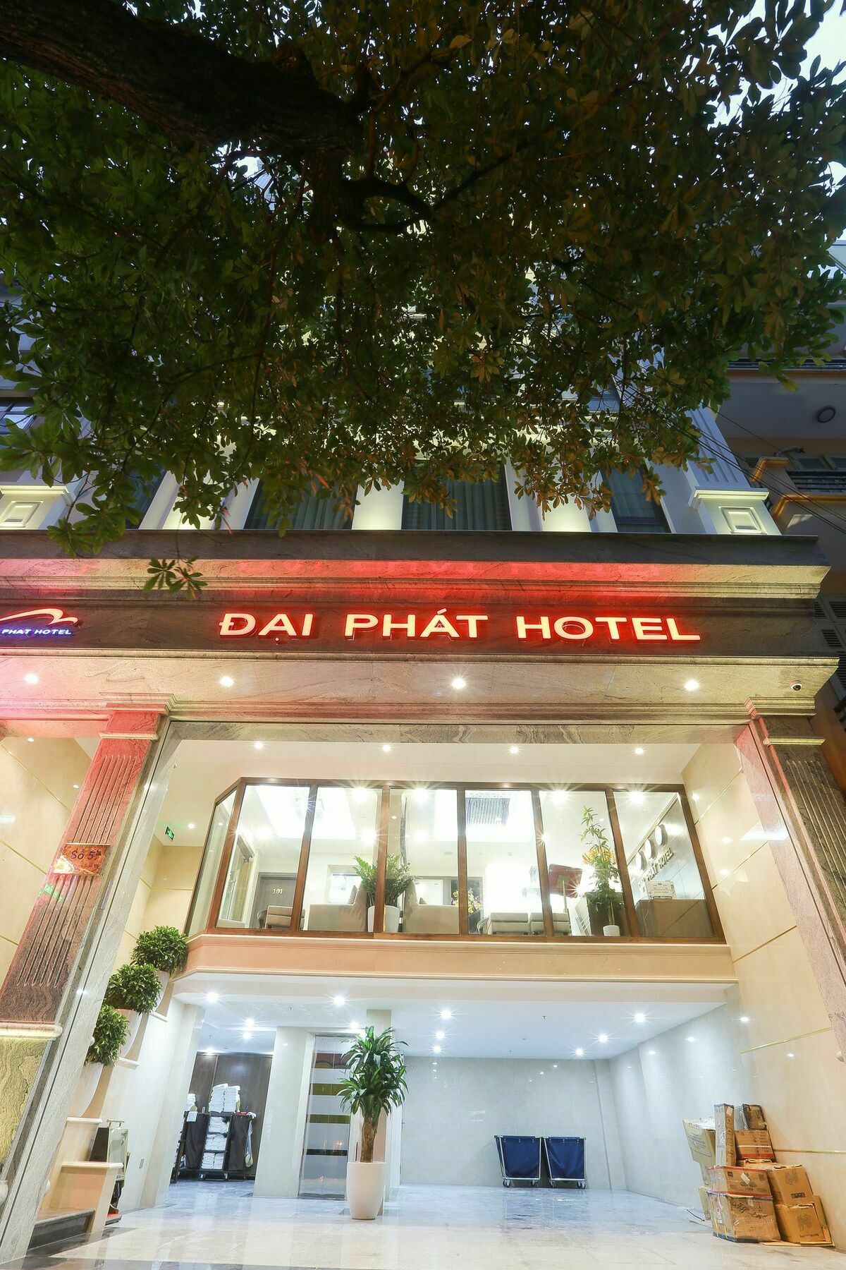 Dai Phat Hotel Hanoi Exterior foto